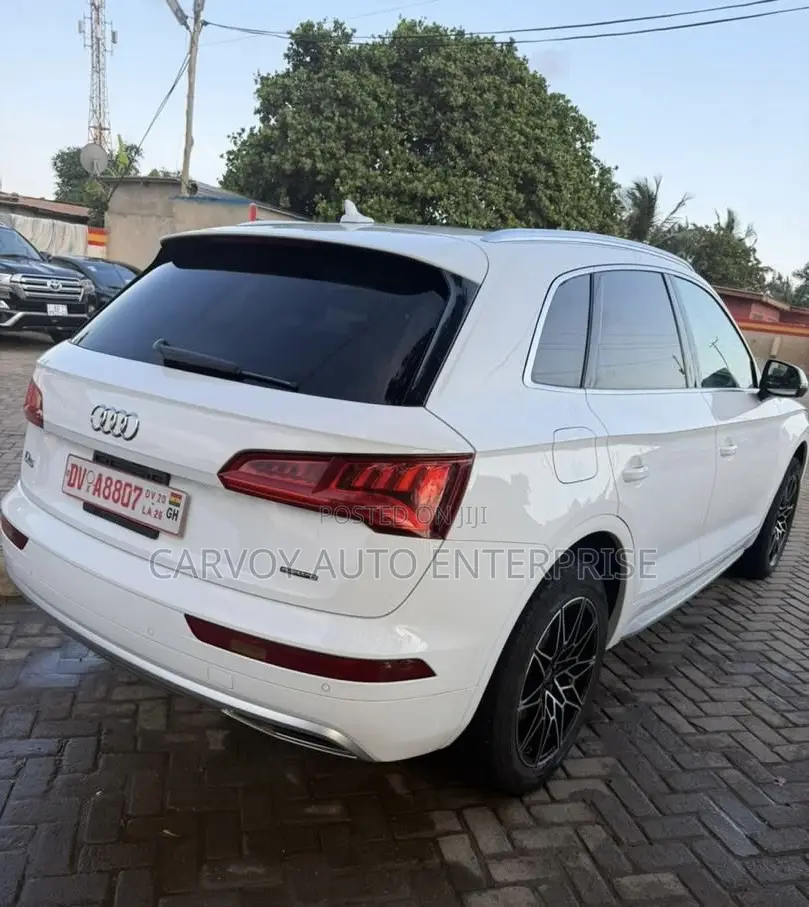 Audi Q5 45 Premium AWD quattro 2020 White