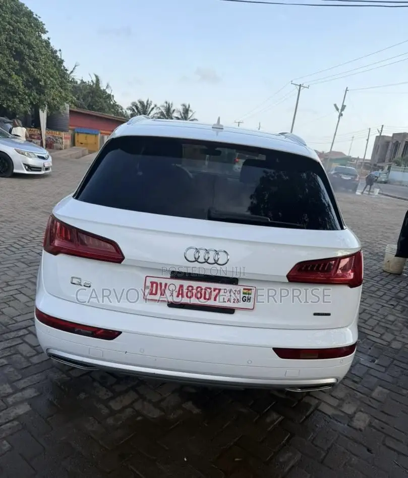Audi Q5 45 Premium AWD quattro 2020 White