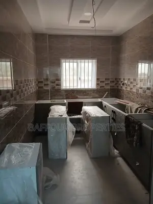 3bdrm Apartment in Ashaley Botwe for rent