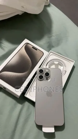 Apple iPhone 15 Pro Max 256 GB White