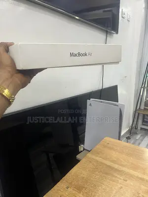 Laptop Apple MacBook Air 4GB Intel Core i5 SSD 72GB