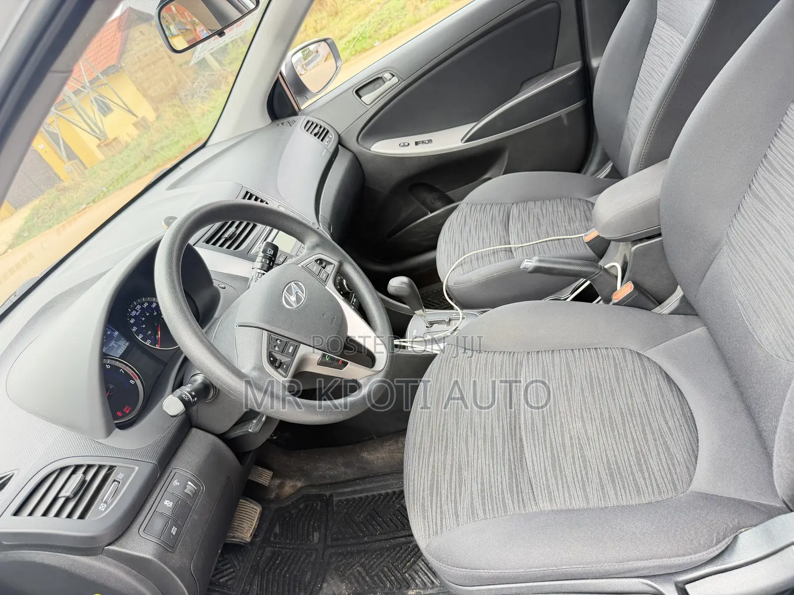 Hyundai Accent 2017 White