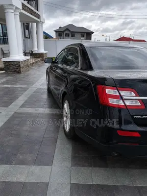 Ford Taurus 2015 Black