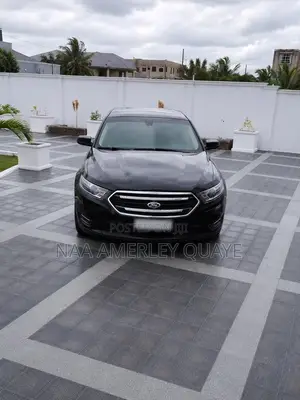 Ford Taurus 2015 Black