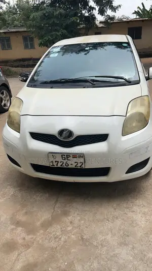 Toyota Vitz 1.5 FWD 3dr 2008 White