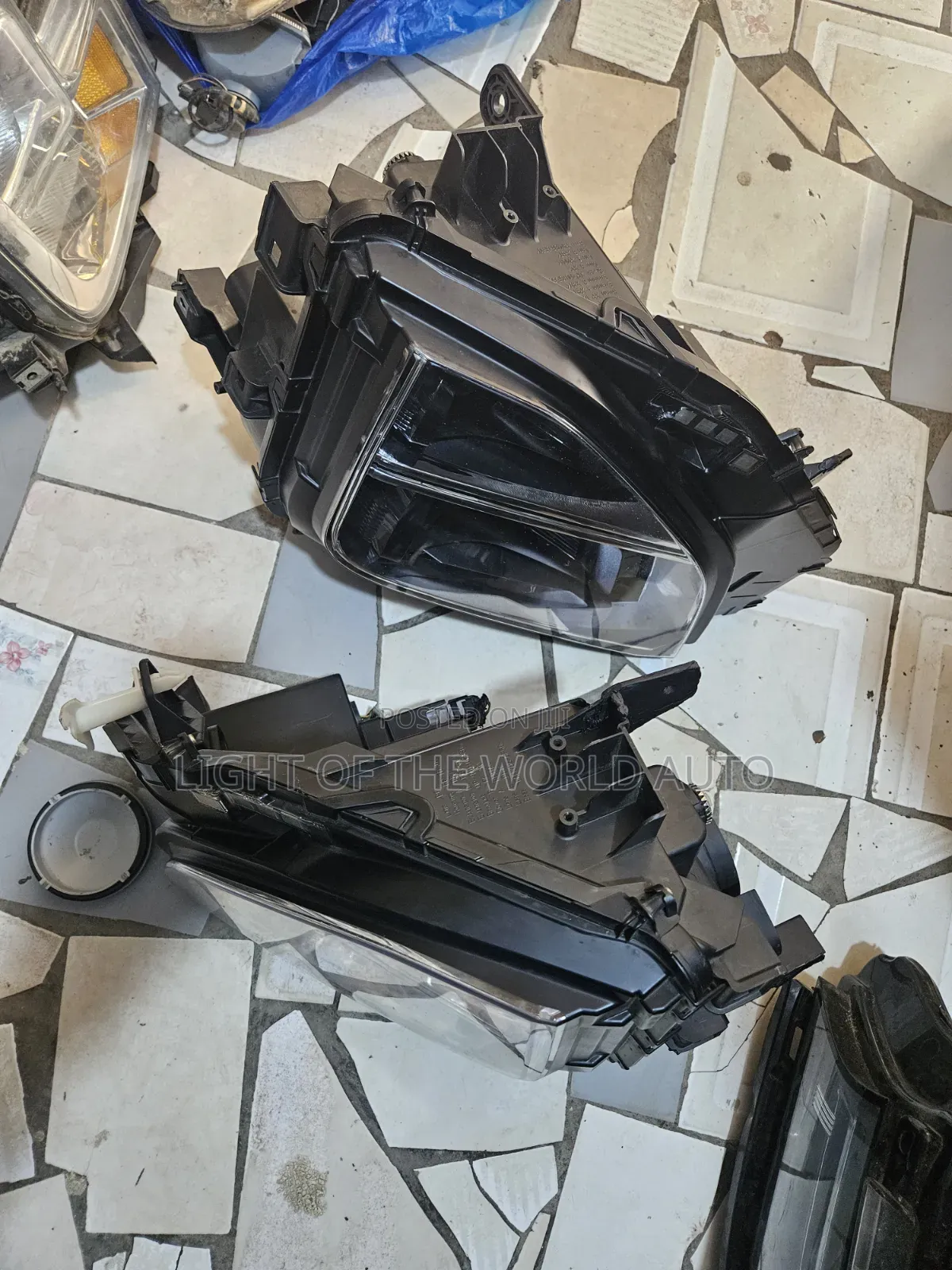 Eclipse Cross 24 Headlight Available