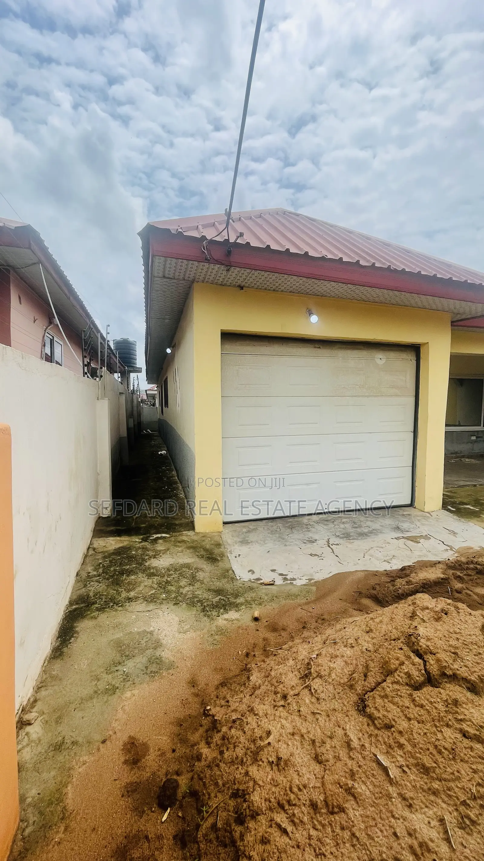 4bdrm House in Sefdard Properties, Kwabenya for rent