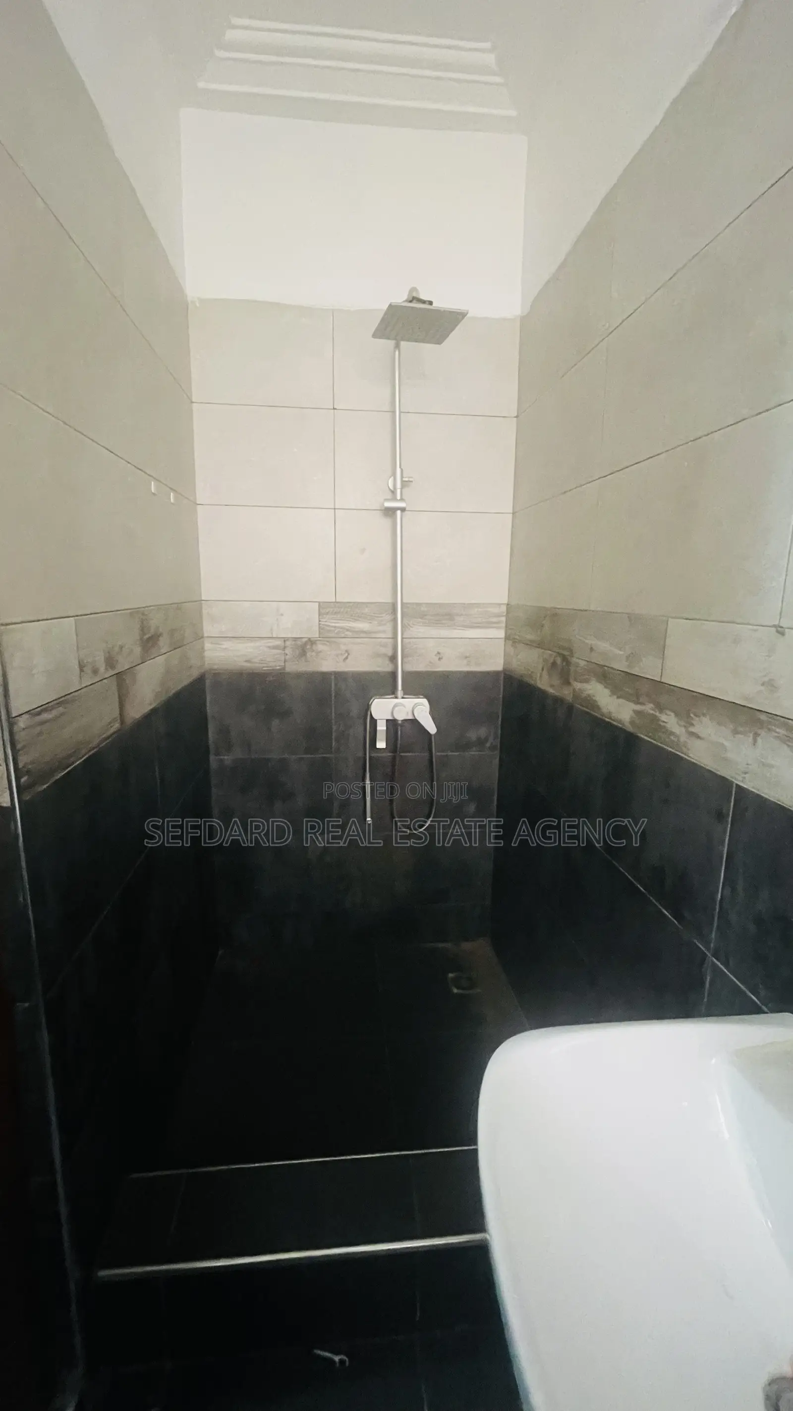 4bdrm House in Sefdard Properties, Kwabenya for rent