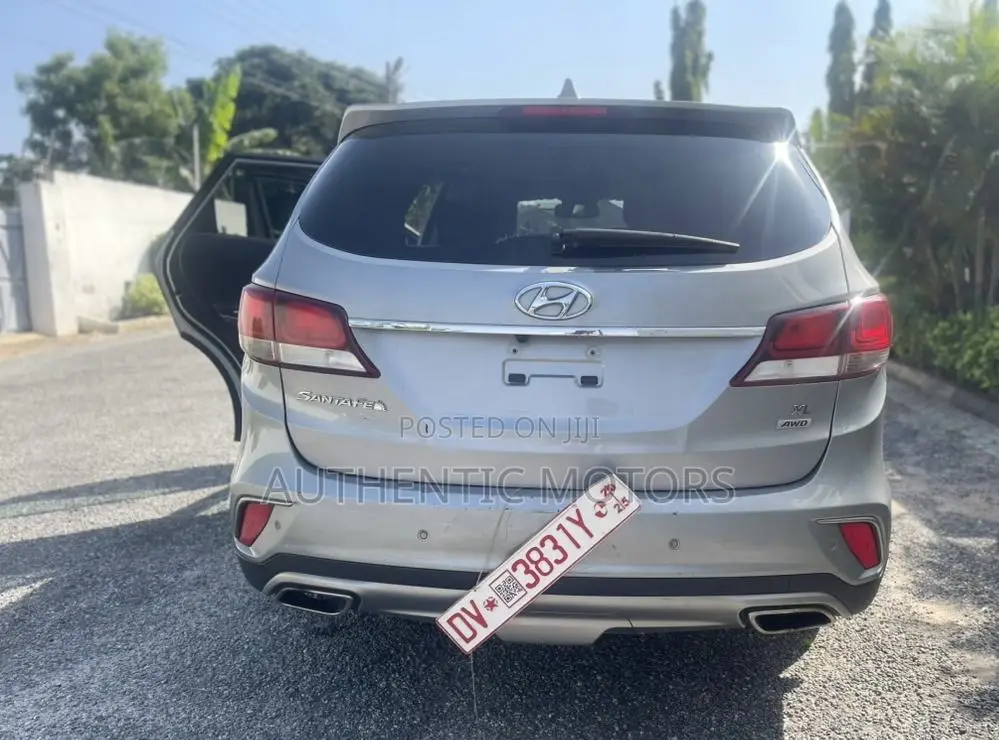 Hyundai Santa Fe Limited Ultimate AWD 2017 Silver