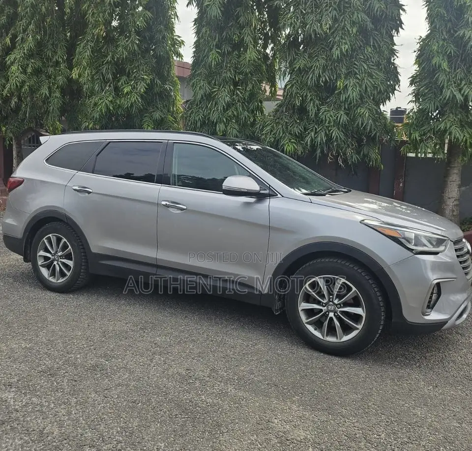 Hyundai Santa Fe Limited Ultimate AWD 2017 Silver