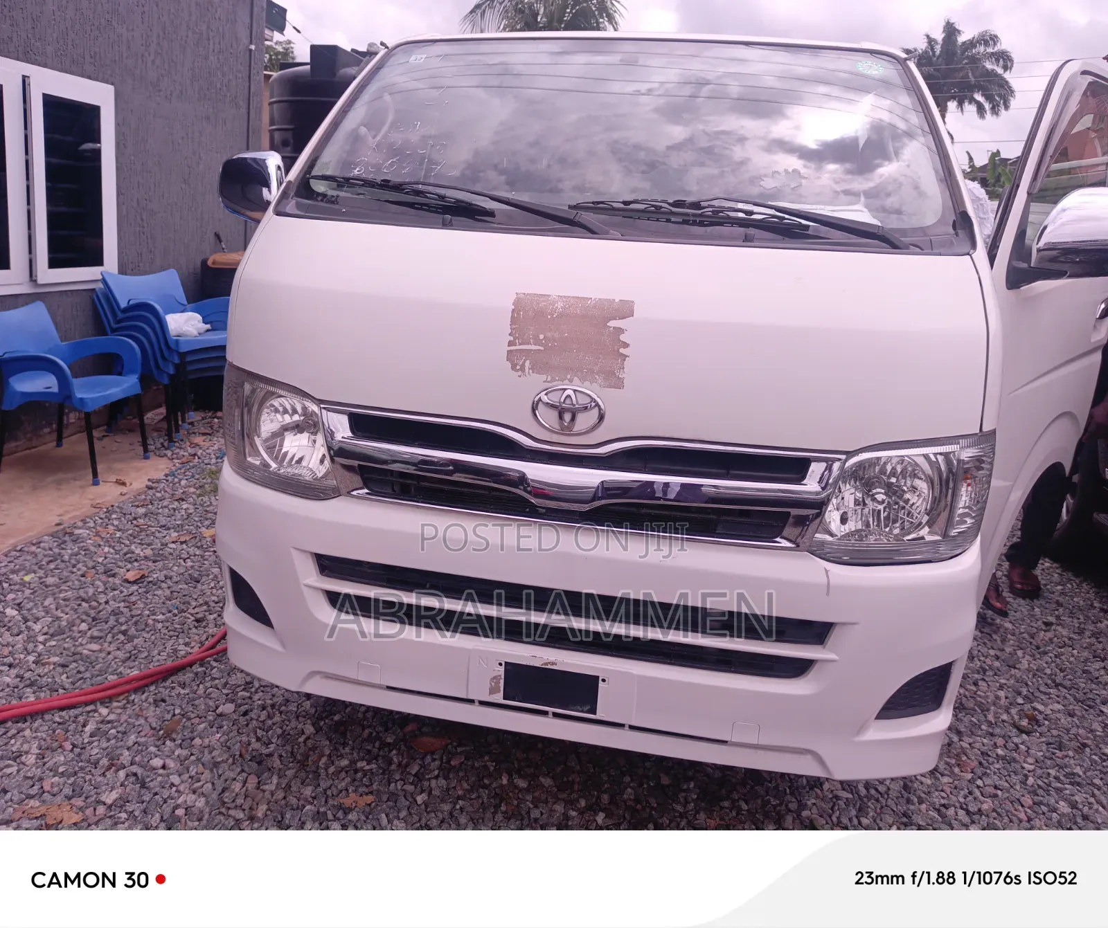 Toyota HiAce 2015 White