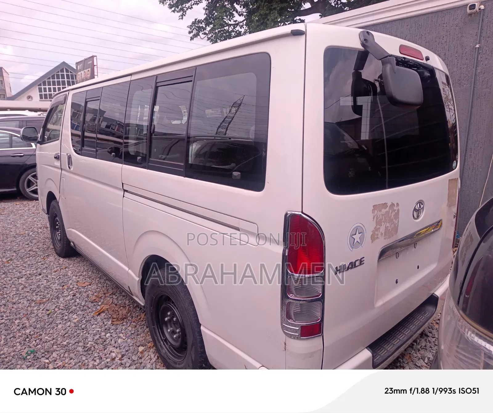 Toyota HiAce 2015 White