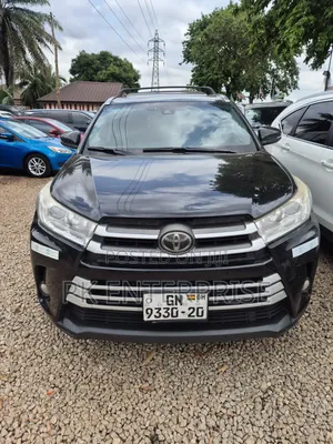 Toyota Highlander XLE 4x4 V6 (3.5L 6cyl 8A) 2018 Black