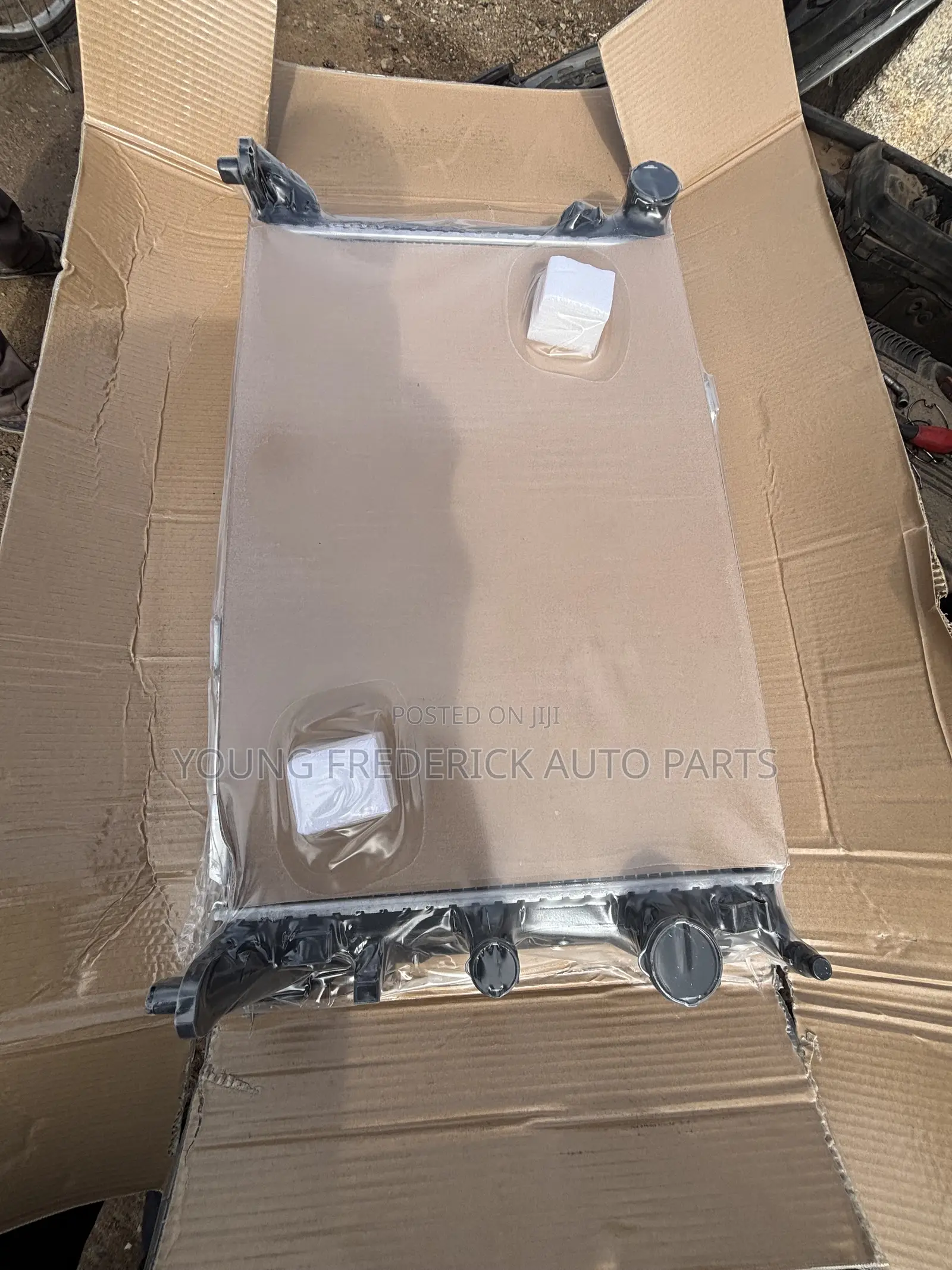 Mecedez Benz C250/C300 2014 2015 Radiator/Tank