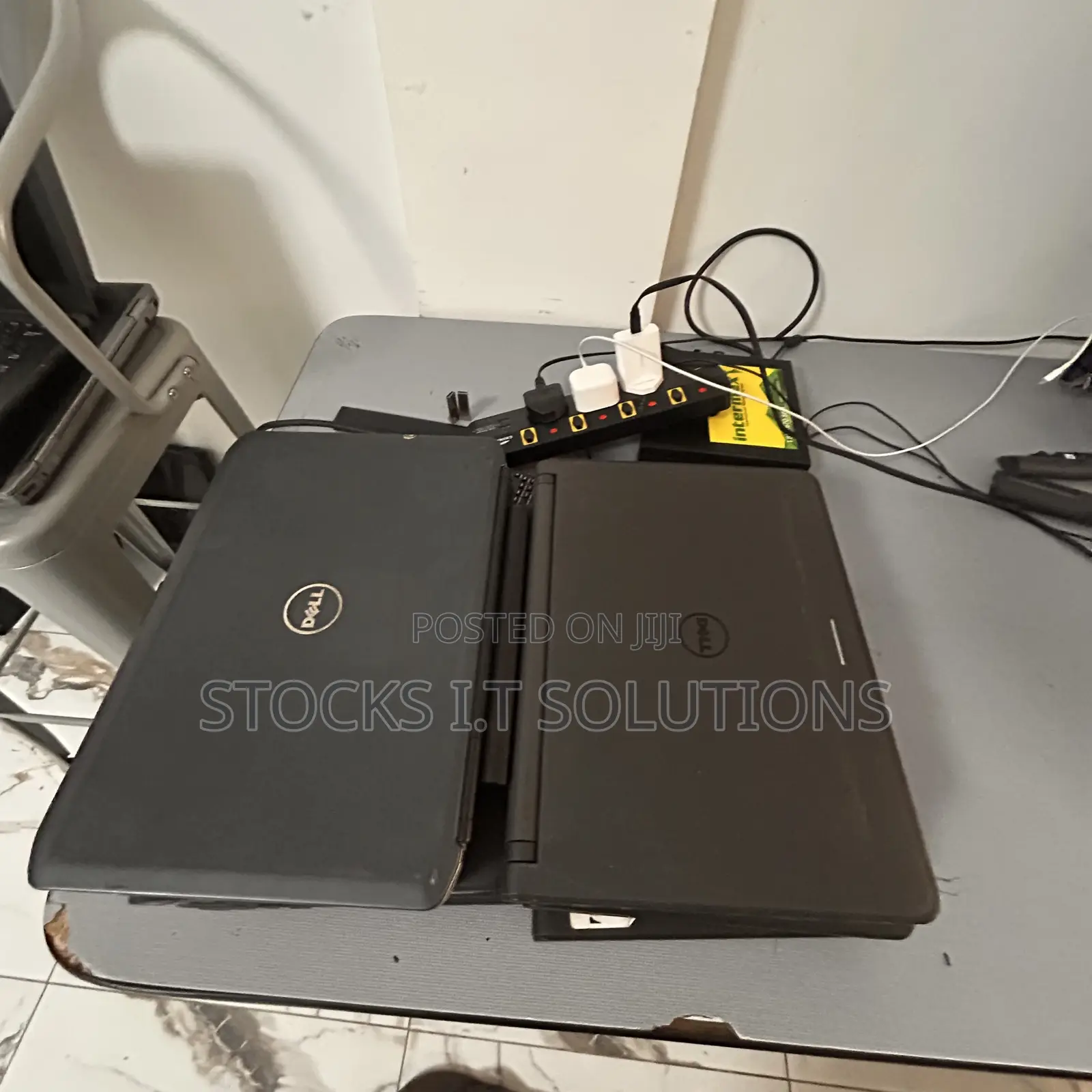 Laptop 4GB SSHD+SSD 500GB