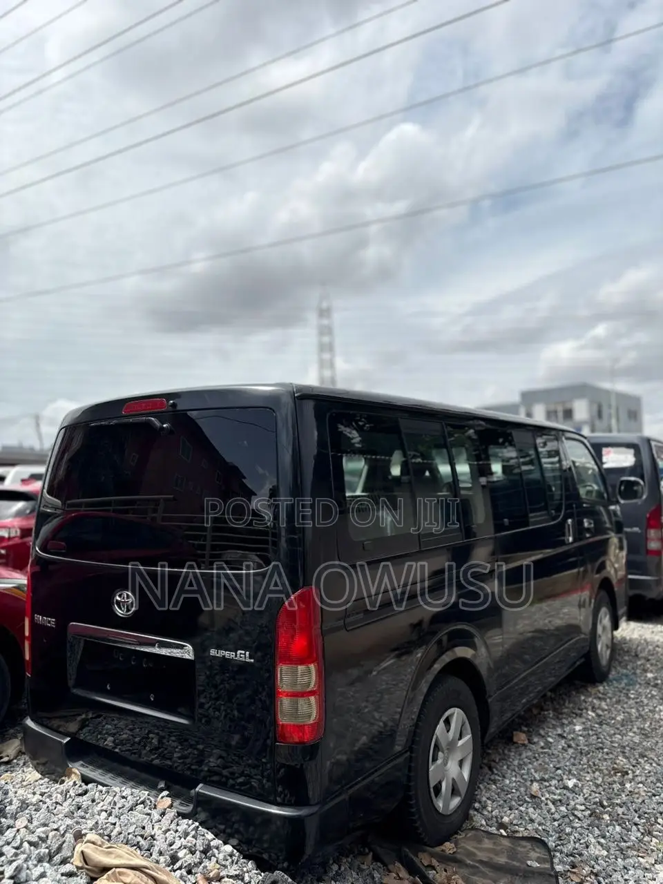 Toyota HiAce 2014 Black