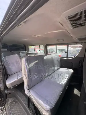 Toyota HiAce 2014 Black