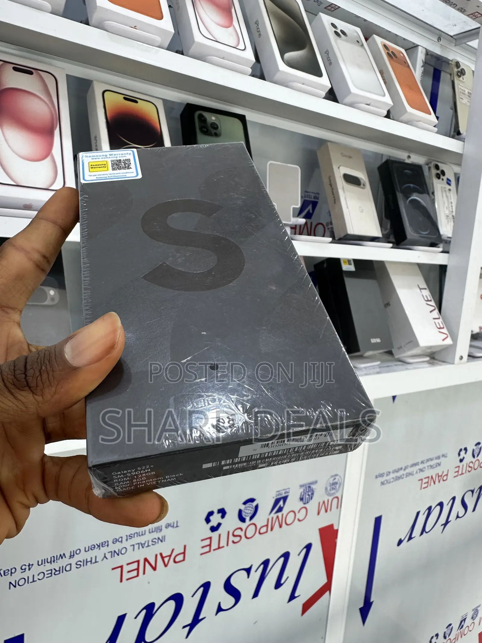 New Samsung Galaxy S22+ 5G 256 GB Black