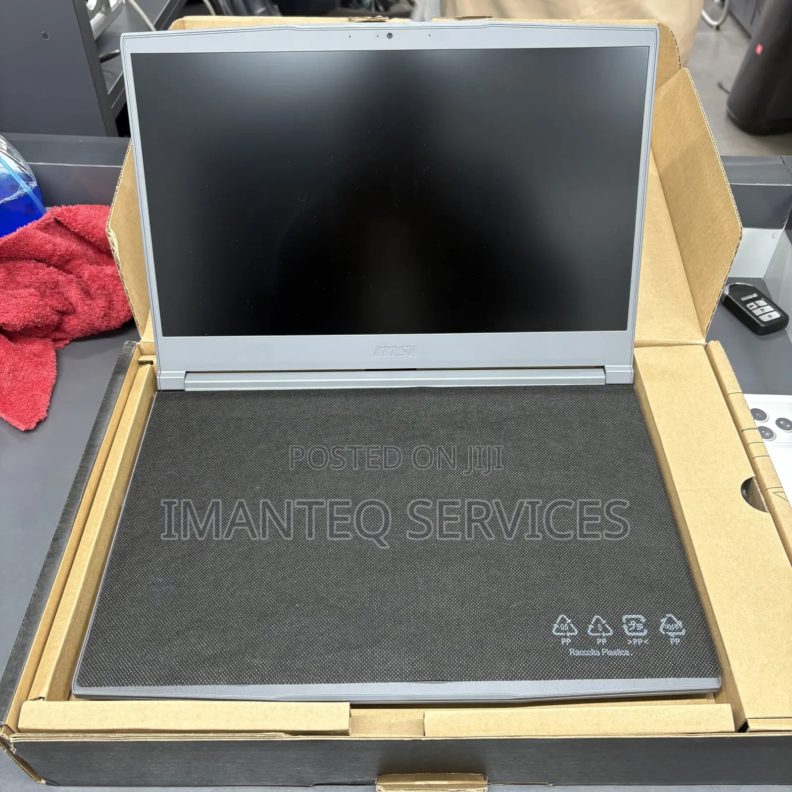 New Laptop MSI GF65 Thin 10UE 16GB Intel Core i5 SSD 512GB