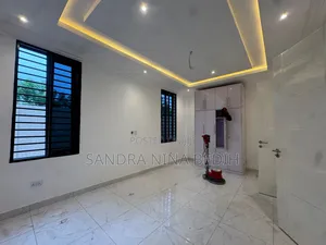 2bdrm Apartment in Santoe, School Junction for rent