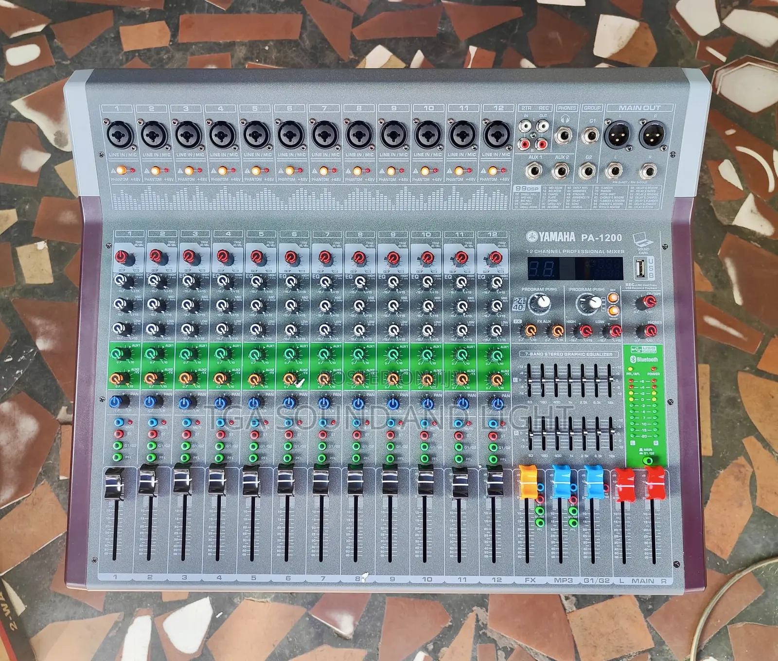 Yamaha Pa-1200 12 Channels Live Mixer Console