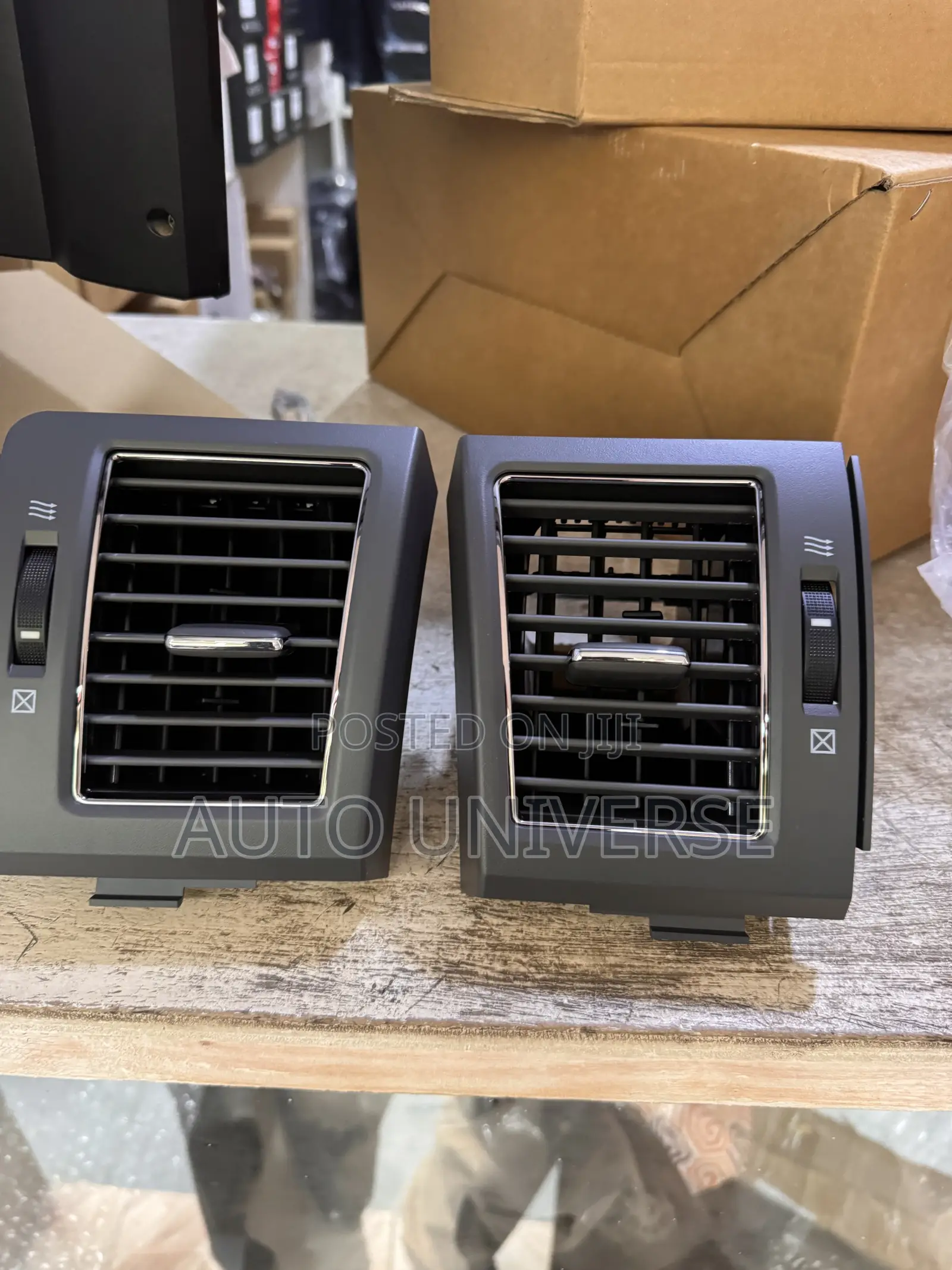 Landcruiser 200 Side Vents Available