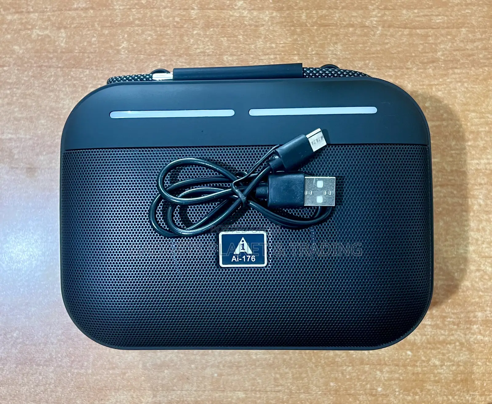 Loveyin Deep Bass Portable 10w Speaker With Fm Radio, Usb Tf Ai-176