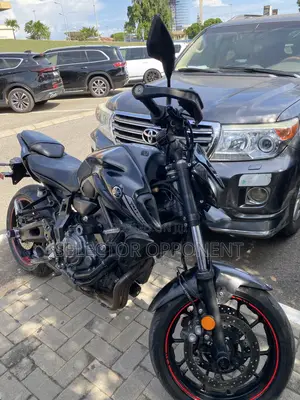 Yamaha 2022 Black