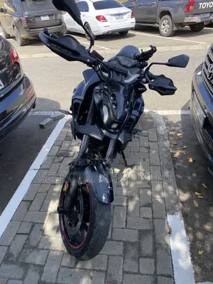 Yamaha 2022 Black