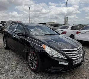 Hyundai Sonata Limited Sedan FWD (2.4L 4cyl 6A) 2013 Black