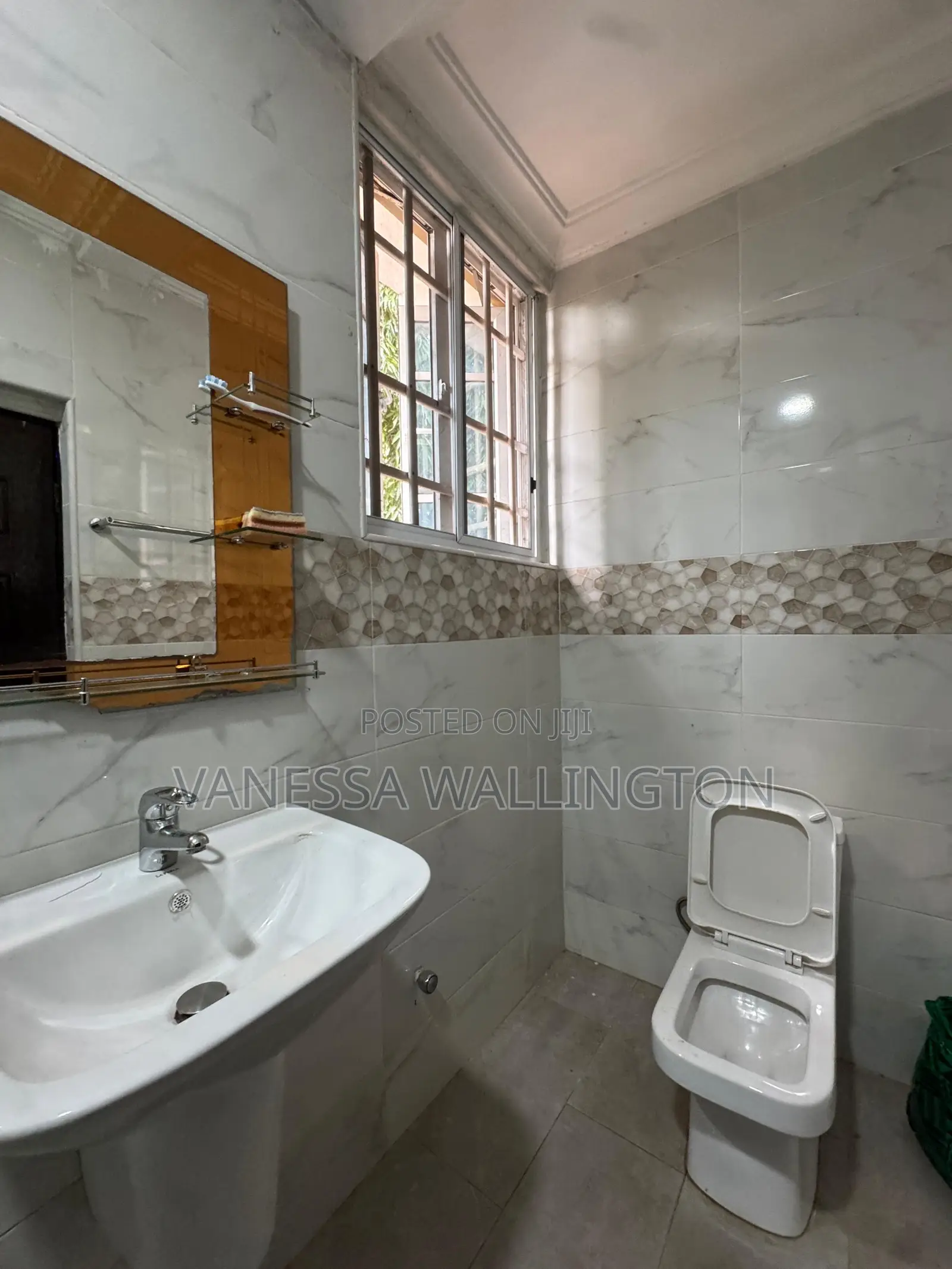 2bdrm Apartment in West Trassaco, East Legon for rent