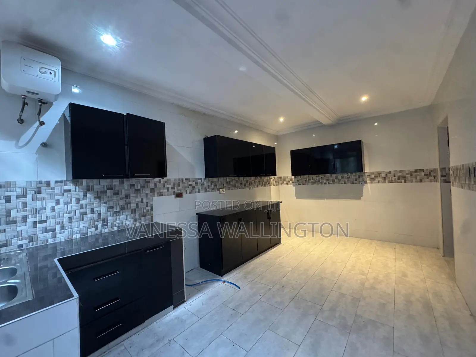 2bdrm Apartment in West Trassaco, East Legon for rent