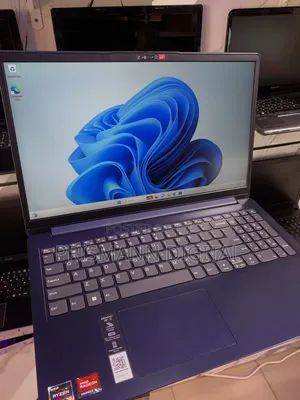 New Laptop Lenovo IdeaPad 1 8GB AMD Ryzen 5 SSD 256GB