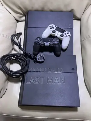 Playstation 4 500gig Standard Jailbreak With 10 Wild Games and One Pad