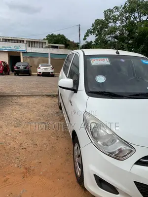 Hyundai Elantra 2013 White