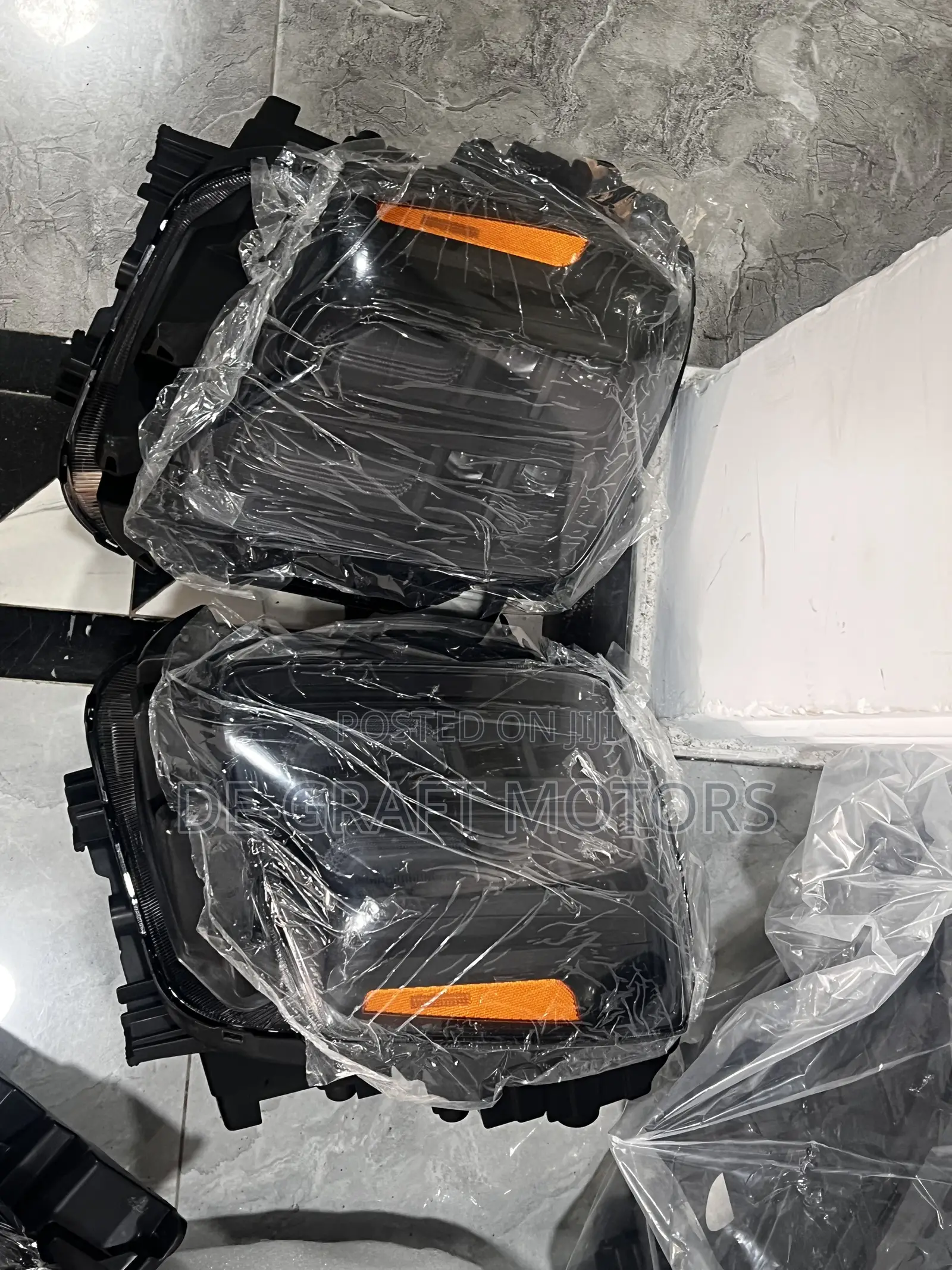 Kona 25 Headlight Pair