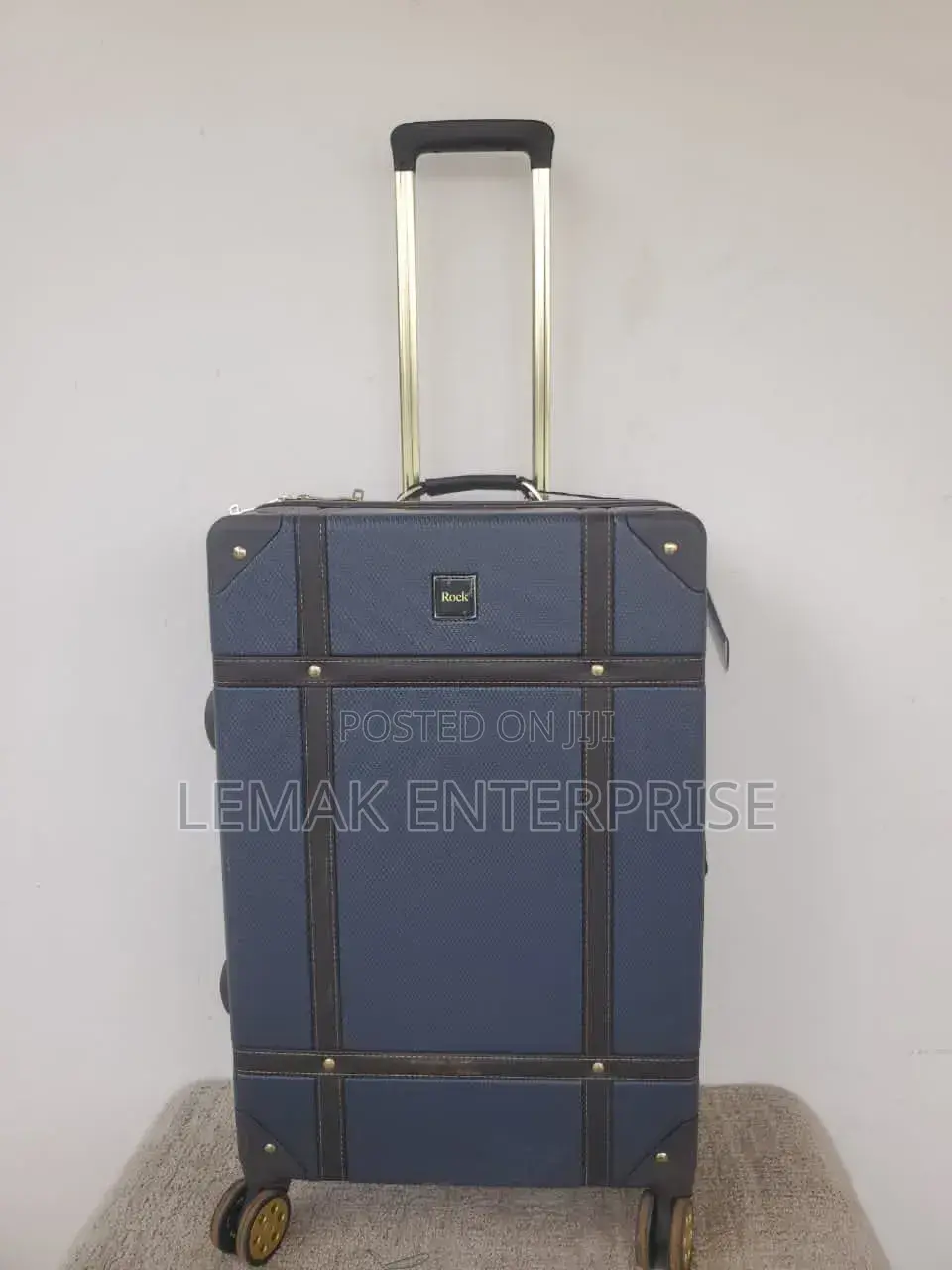 Rock Luggage Vintage Hard Shell Traveling Suitcase