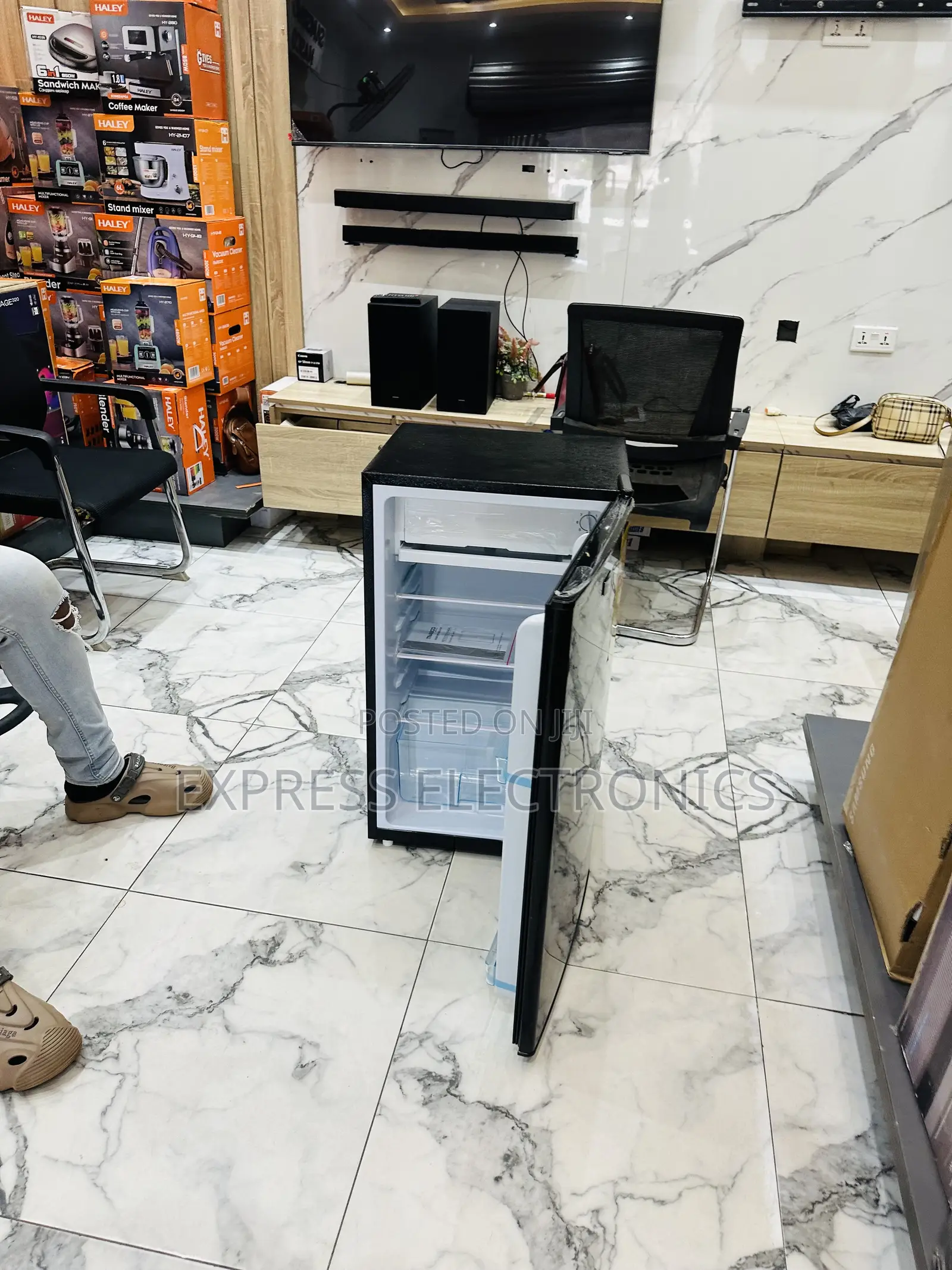 Hot  Deals on Nasco Single Door Fridge