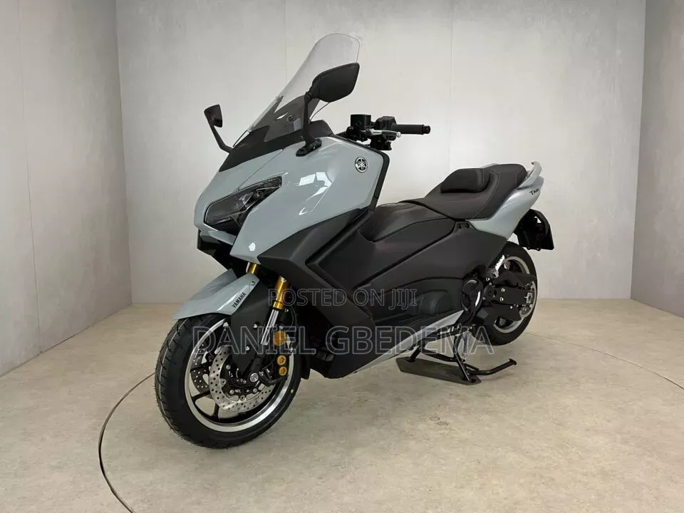 Yamaha 2024 Gray