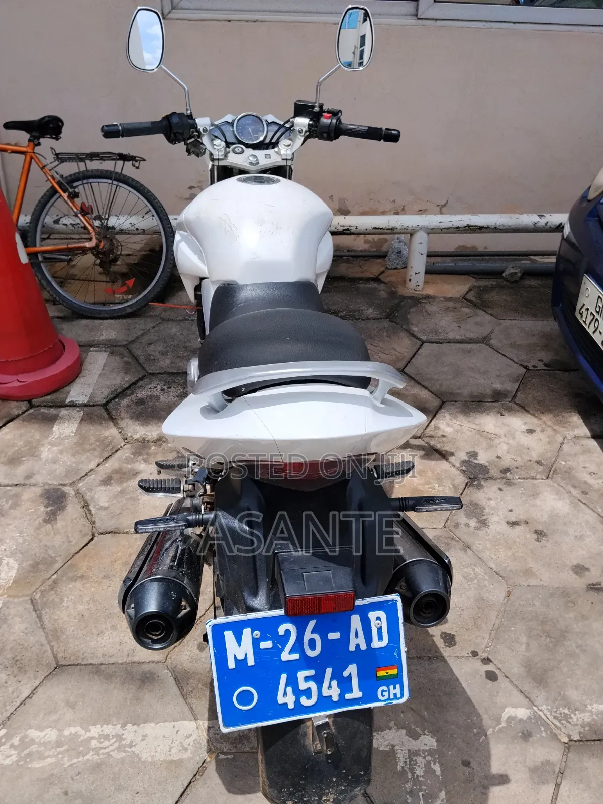 Suzuki 2026 White