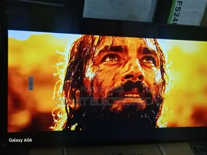 Samsung 43” Smart Television – Sharp Picture Smart Features