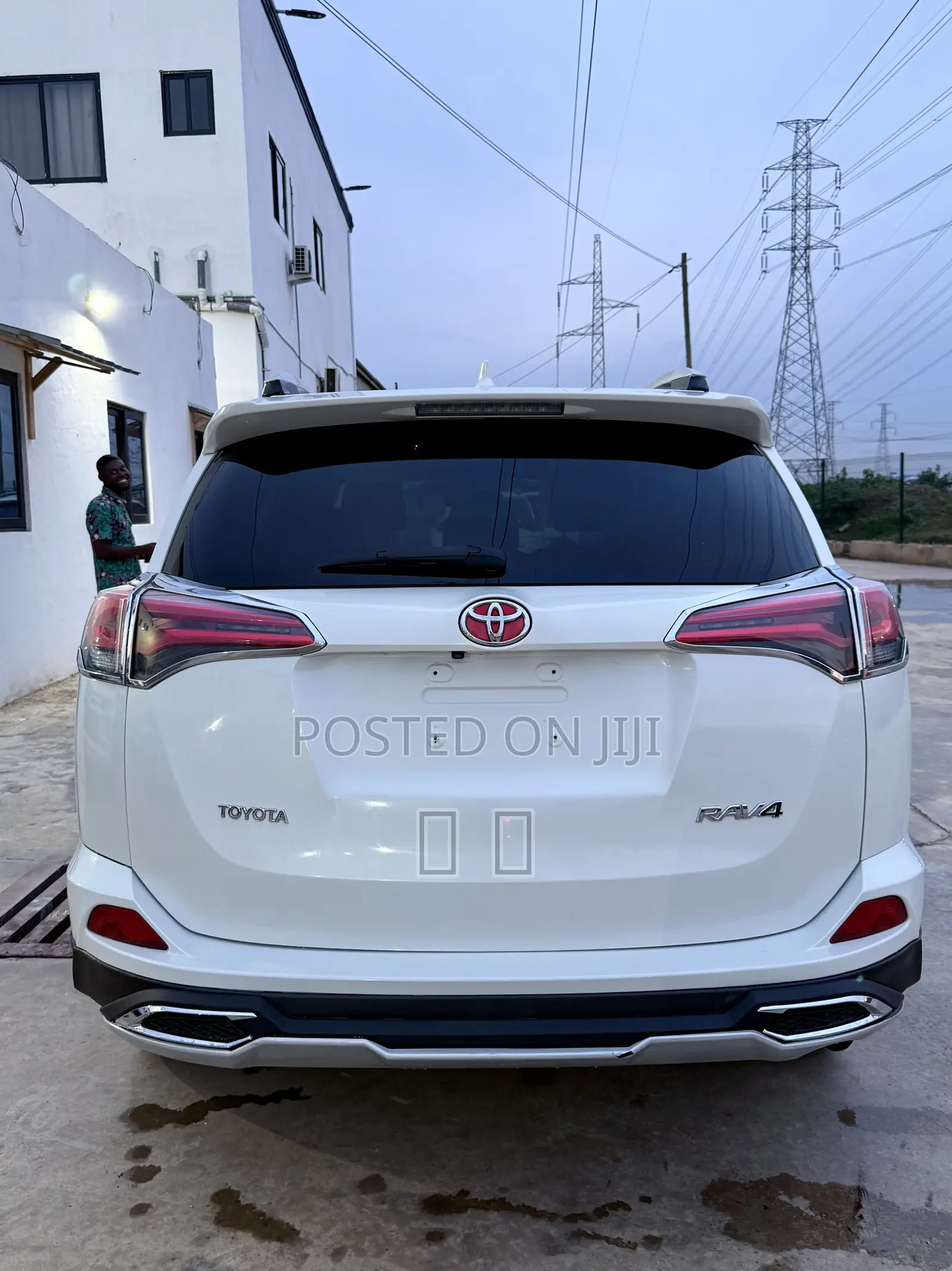 Toyota RAV4 2017 White