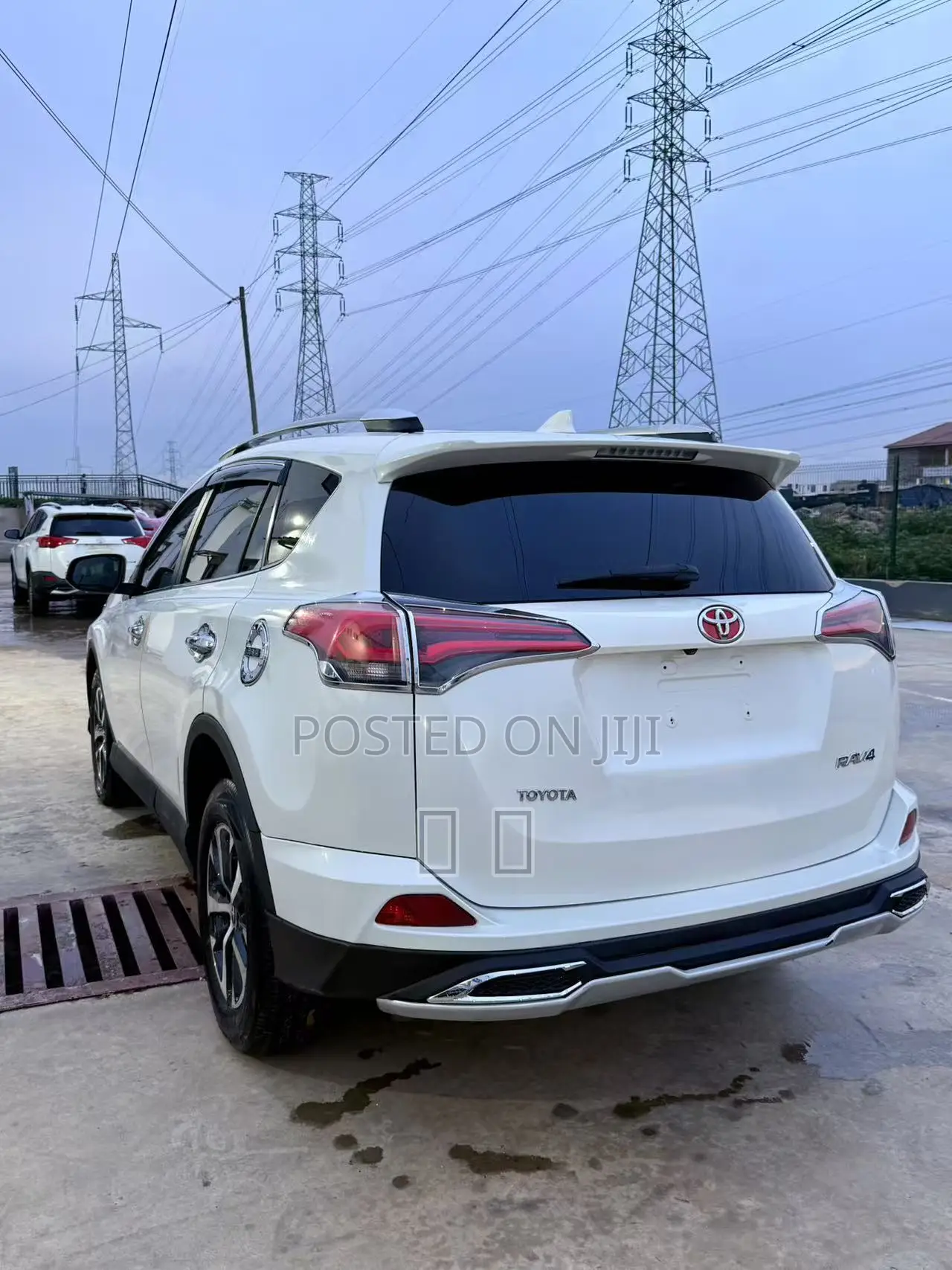 Toyota RAV4 2017 White