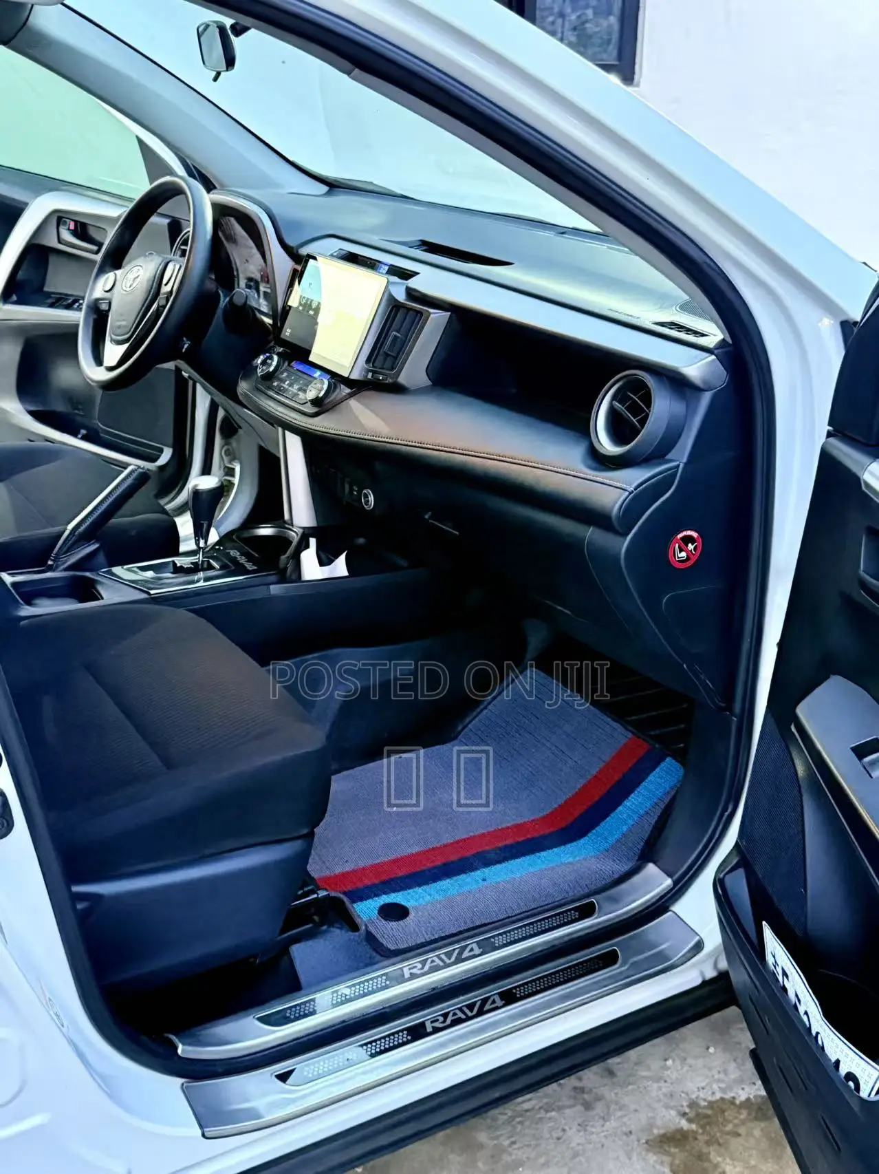 Toyota RAV4 2017 White