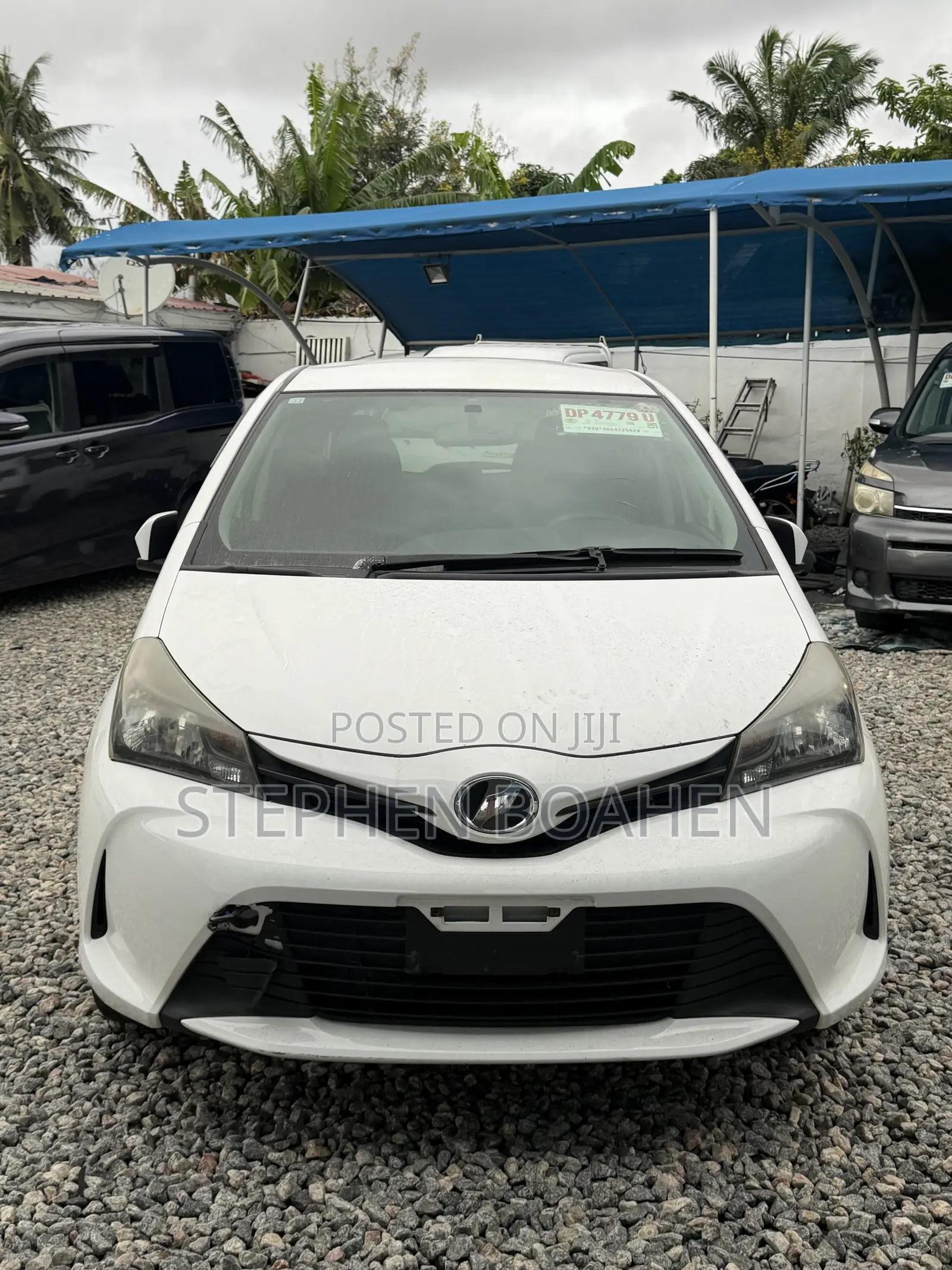 Toyota Vitz 2015 White