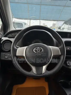 Toyota Vitz 2015 White