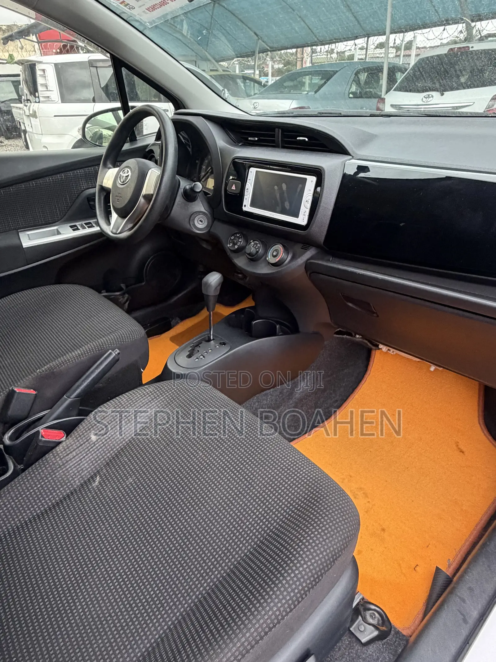 Toyota Vitz 2015 White