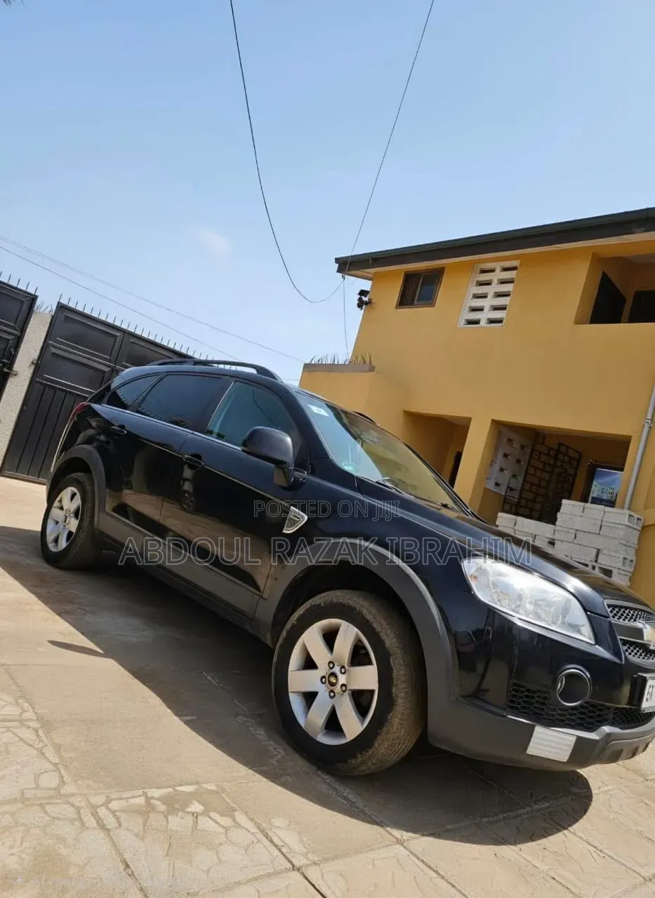 Chevrolet Captiva 2.4 2011 Black