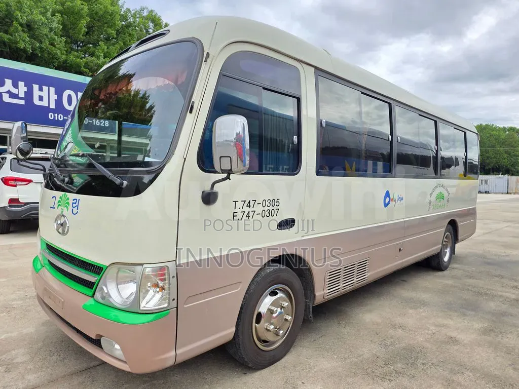 Hyundai County 2014 Grey