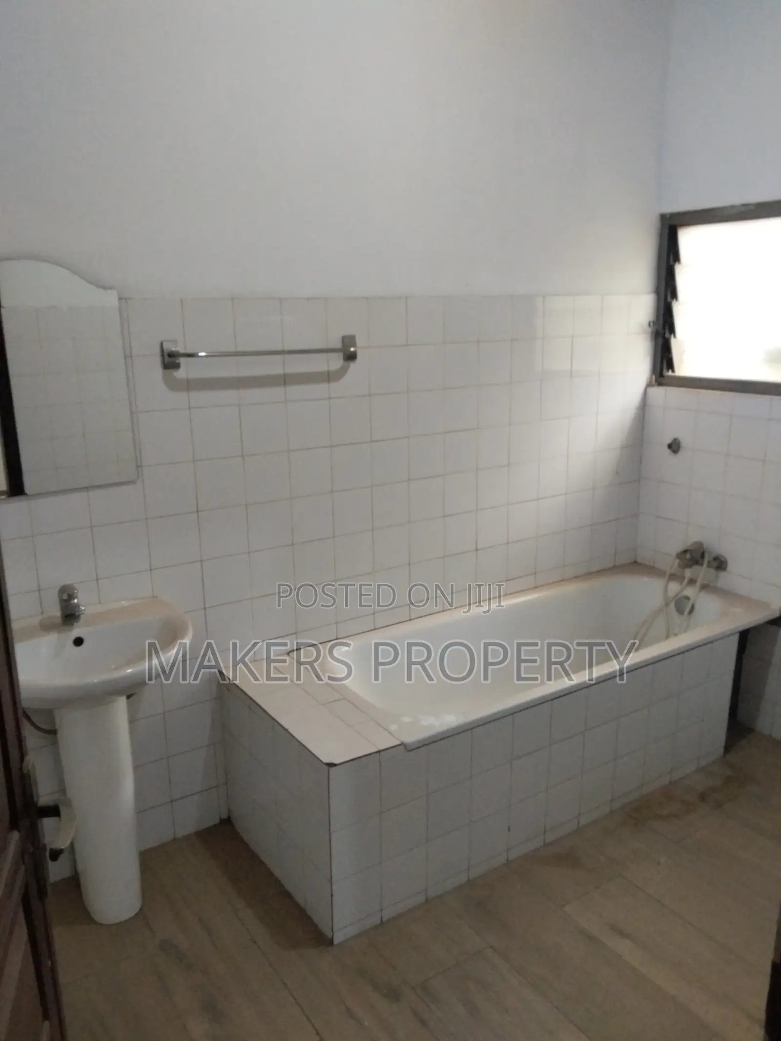 Five Bedroom House for Rent or Lease for Commercial